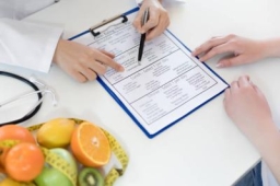 Posso Comer Miojo Apos Extrair Dente: Posso comer macarrão ou lasanha de queijo depois de extrair dois sisos esquerdos há 3 dias?